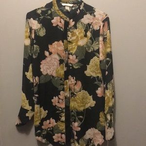 H&M size 8 Chiffon floral long sleeve